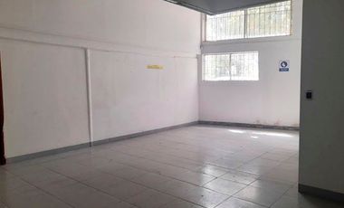 PR17474 Bodega en venta en Guayabal