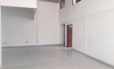 PR17474 Bodega en venta en Guayabal