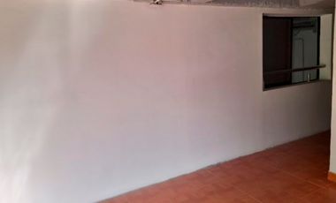 PR17474 Bodega en venta en Guayabal