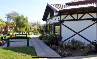 Concón, Condominio Manantiales, casa 4 dormitorios, 3 baños