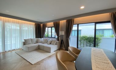 House for sale  Centro Bangna new house design next to Mega-Bangna , house type LUKE, price: 17,900,000 baht.
