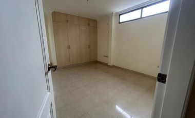 VENTA DE EDIFICIO RENTERO EN KENNEDY NUEVA