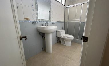 VENTA DE EDIFICIO RENTERO EN KENNEDY NUEVA