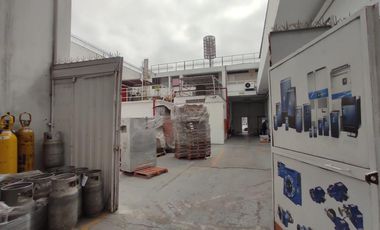 Se vende Local Industrial en la Av. argentina – Cercado de Lima