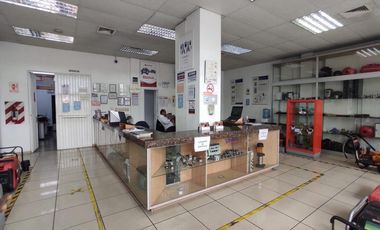 Se vende Local Industrial en la Av. argentina – Cercado de Lima