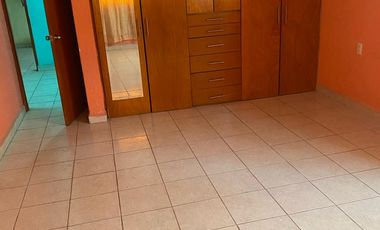 Casa con Terreno en venta en Rincón de las Fuentes Coacalco a 2 min de la López Portillo