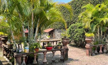 EN VENTA PROPIEDAD PARA REMODELAR O SUBDIVIDIR ZONA NORTE EN CUERNAVACA, MORELOS.