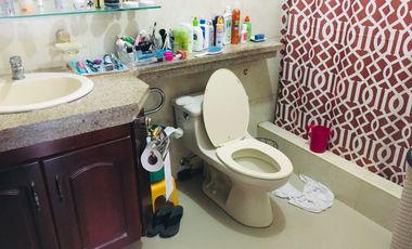 Casa en Urbanización de Venta en Portoviejo, en Avenida Reales Tamarindos