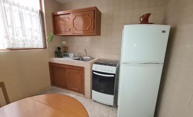 VENTA DE INMUEBLE APTO PARA OFICINAS CON 3 ESPACIOS AMPLIOS Y 3 ESPACIOS MÁS, UBICADO EN EL CENTRO DE QUERÉTARO.