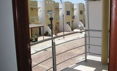 Vendo villa amoblada en Playas, ciudadela cerrada con salida al mar, piscina y seguridad