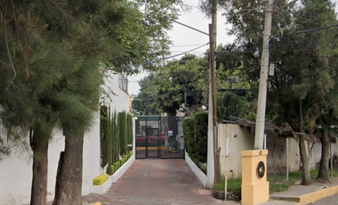 Casa en venta en Xochimilco, CDMX. mm