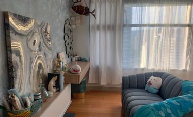 One Bedroom Condo Unit Beside Ayala Mall in Park Point Residences