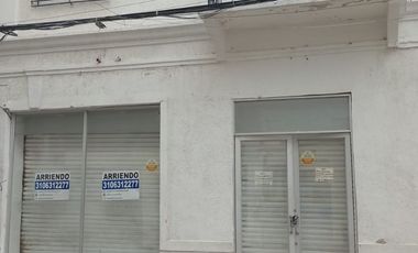 LOCAL EN CENTRO SANTA MARTA