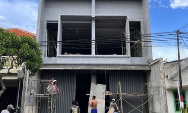 Komersial dijual di Jawa Timur, Surabaya