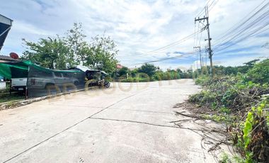 📢Empty land, 2 rai 1 ngan 47 square wa, able to build a factory in Soi San Chao Along Khlong Si Wa, Khok Krabue Subdistrict, Samut Sakhon Province