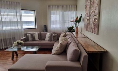Three Bedroom Condo Unit For Rent in Legaspi Parkview Condominium at Makati City