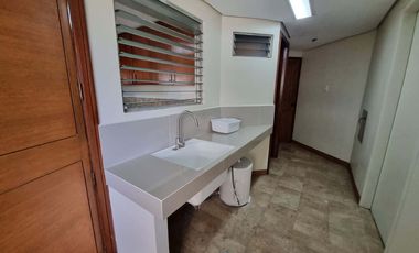 Three Bedroom Condo Unit For Rent in Legaspi Parkview Condominium at Makati City