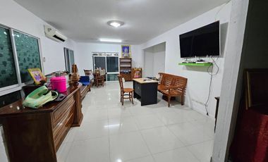 ขายถูกมาก!!  บ้านเดี่ยว เฟอร์เฟค พาร์ค บางพูน รังสิตทำเลดีมาก พื้นที่ดิน  61 ตร.ว พื้นที่ใช้สอย 166 ตร.ม จำนวน 2 ชั้น เหมาะแก่การพักอาศัยอย่างยิ่ง แถม