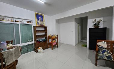 ขายถูกมาก!!  บ้านเดี่ยว เฟอร์เฟค พาร์ค บางพูน รังสิตทำเลดีมาก พื้นที่ดิน  61 ตร.ว พื้นที่ใช้สอย 166 ตร.ม จำนวน 2 ชั้น เหมาะแก่การพักอาศัยอย่างยิ่ง แถม