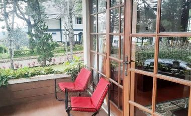 Sewa Villa Dinar di Villa Istana Bunga Lembang Bandung