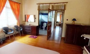 Sewa Villa Dinar di Villa Istana Bunga Lembang Bandung