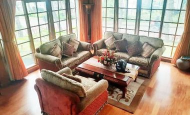 Sewa Villa Dinar di Villa Istana Bunga Lembang Bandung