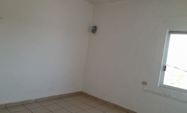 CASA SOLA CON LOCALES COMERCIALES TEMIXCO CENTRO