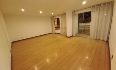 APARTAMENTO EN EL REMANSO DE LA MOLINA FRENTE A PARQUE VISTA EXTERNA CON BALCON