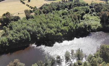Hermosa parcela a Orillas del Rio Cruces