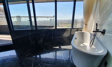 Renta lujoso departamento nuevo en Bosque Real, en Core 31. ¡MANTENIMIENTO INCLUIDO Y EXCLUSIVAS AMENIDADES!