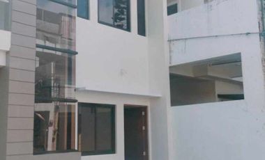 HOUSE AND LOT FOR SALE IN TAGUIG NEAR SM AURA MCKINLEY 110 SQM 3 BEDROOM