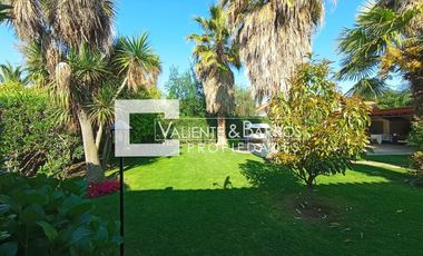 CASA EN VENTA AMOBLADA