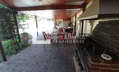 CASA EN VENTA AMOBLADA