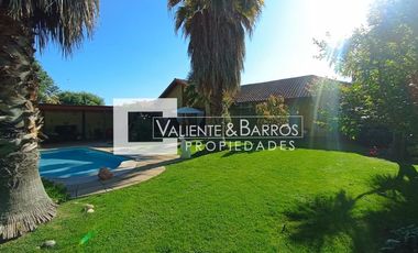 CASA EN VENTA AMOBLADA