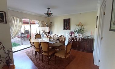 CASA EN VENTA AMOBLADA