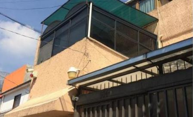 VENTA DE CASA EN MOLLENDO #984, COL LINDAVISTA