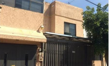 VENTA DE CASA EN MOLLENDO #984, COL LINDAVISTA