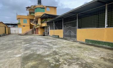 vendo una unidad que incluyen casas y departamentos en terreno amplio