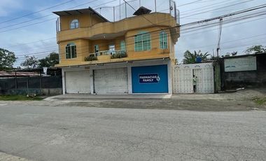 vendo una unidad que incluyen casas y departamentos en terreno amplio