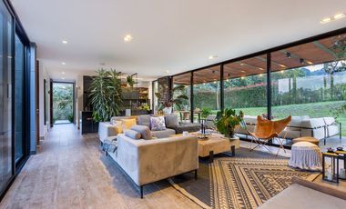 PR18171 Casa independiente en arriendo en el sector Altos de las Palmas