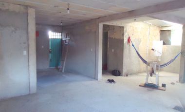 Se Vende Casa  en Cancun en Obra Gris en Colonia el Milagro