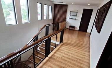 5 BR House and Lot For Sale in BF Homes Phase 3 Parañaque City