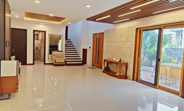 5 BR House and Lot For Sale in BF Homes Phase 3 Parañaque City