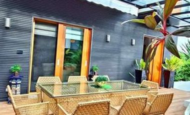 5 BR House and Lot For Sale in BF Homes Phase 3 Parañaque City