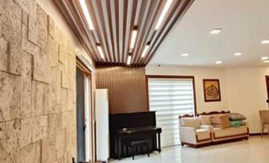 5 BR House and Lot For Sale in BF Homes Phase 3 Parañaque City
