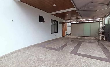 5 BR House and Lot For Sale in BF Homes Phase 3 Parañaque City
