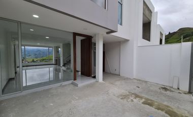 En venta casa a estrenar con subsuelo en mirador del Valle al norte de la ciudad aplica a crédito VIP