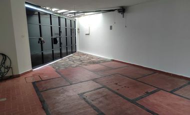 CASA EN VENTA (CERCA DEL MERCADO INDEPENDENCIA) $6,000,000