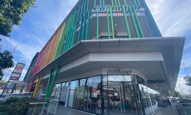 Coworking space in Regus Colours Town Center