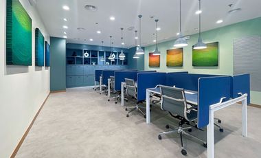 Coworking space in Regus Colours Town Center